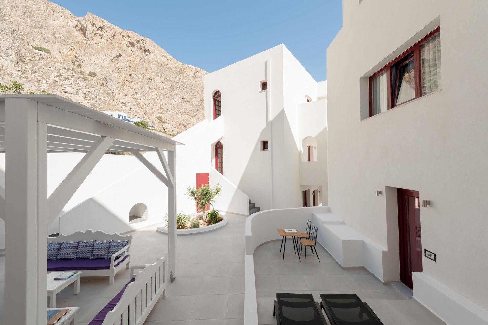 Mar N Mar Crown Hotel-suites 4* Kamári